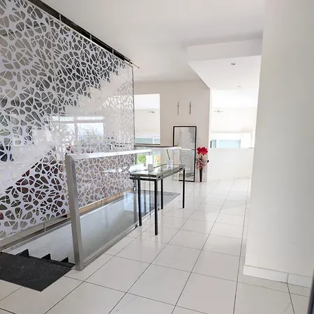 Luxueuse Avec Piscine Echenevex
