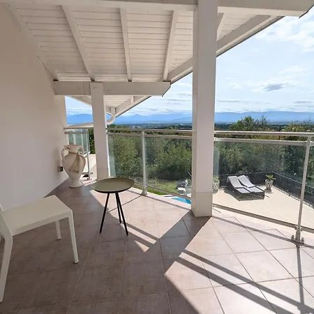 Homestay Luxueuse Avec Piscine