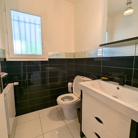 Luxueuse Avec Piscine Homestay Echenevex