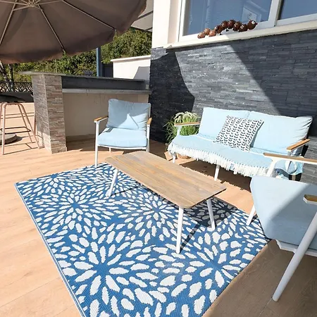 Luxueuse Avec Piscine Homestay *